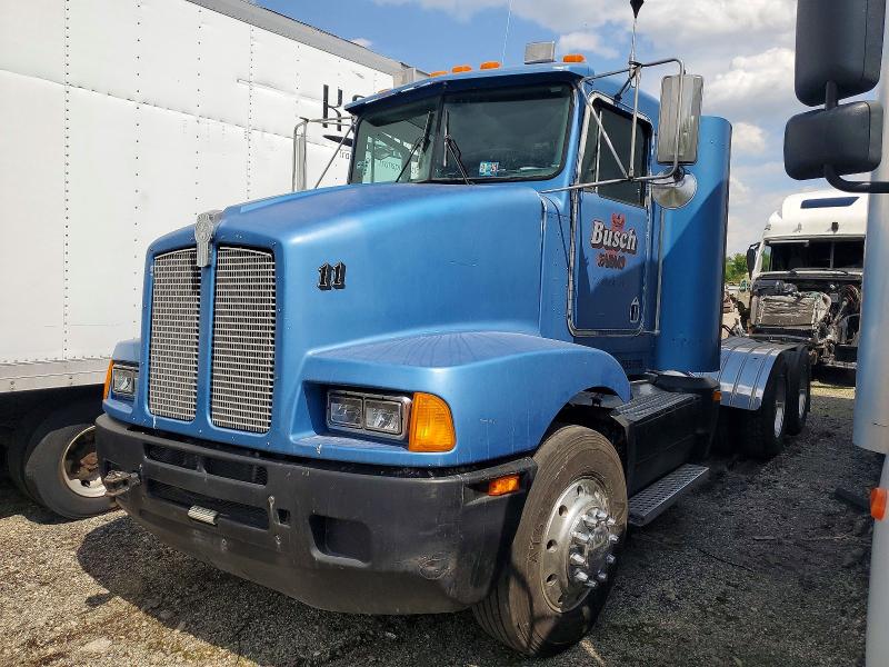 51629286 :رقم المزاد ، 2XKBDE9X7SM642574 vin ، 1995 Kenworth Construction مزاد بيع