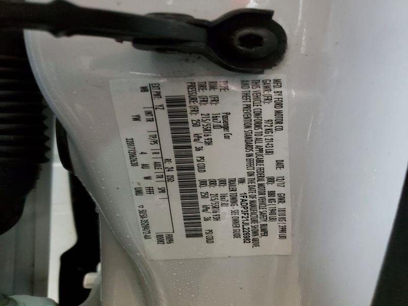2018 Ford Focus მანქანა იყიდება აუქციონზე, vin: 1FADP3F21JL226982, აუქციონის ნომერი: 52607236