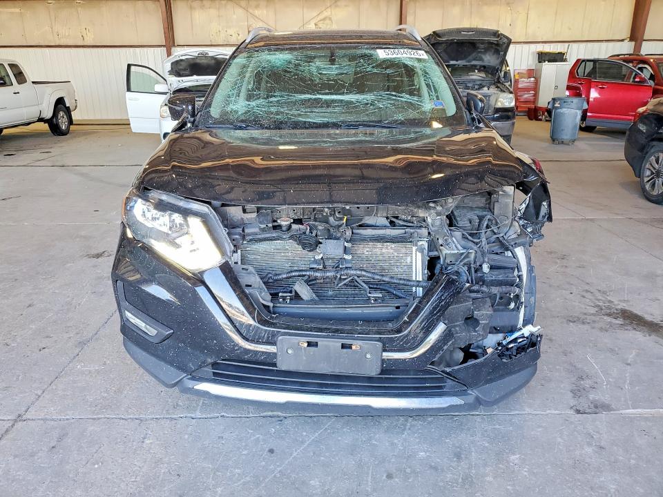 53604926 :رقم المزاد ، 5N1AT2MV7JC818835 vin ، 2018 Nissan Rogue مزاد بيع
