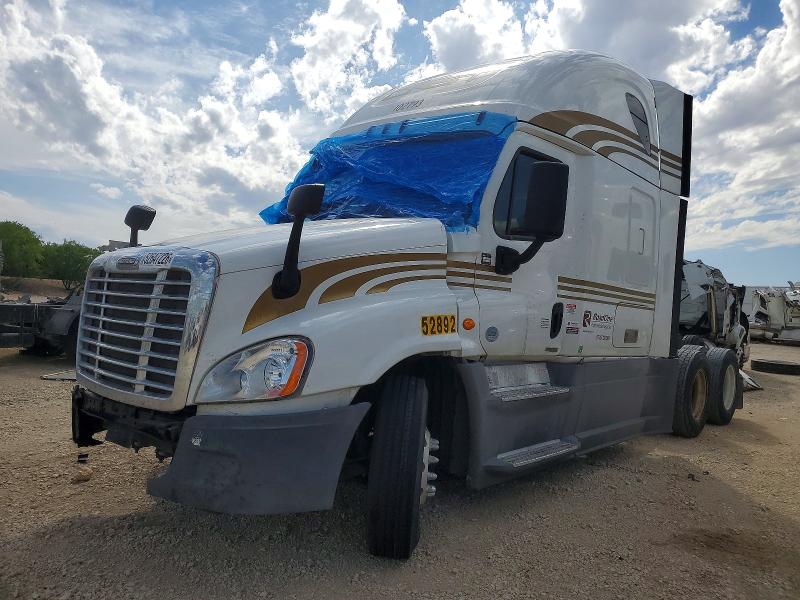 Продажа на аукционе авто 2018 Freightliner Cascadia 125, vin: 3AKJGLDR7JSHV1414, номер лота: 52647226