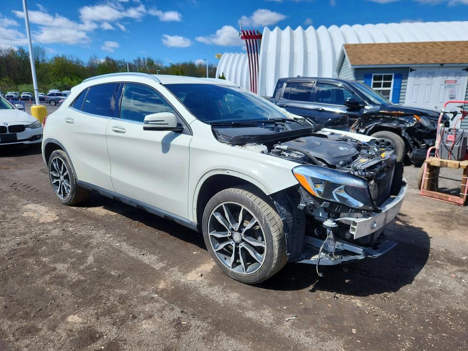 50725486 :رقم المزاد ، WDCTG4GB4GJ224491 vin ، 2016 Mercedes-benz Gla مزاد بيع