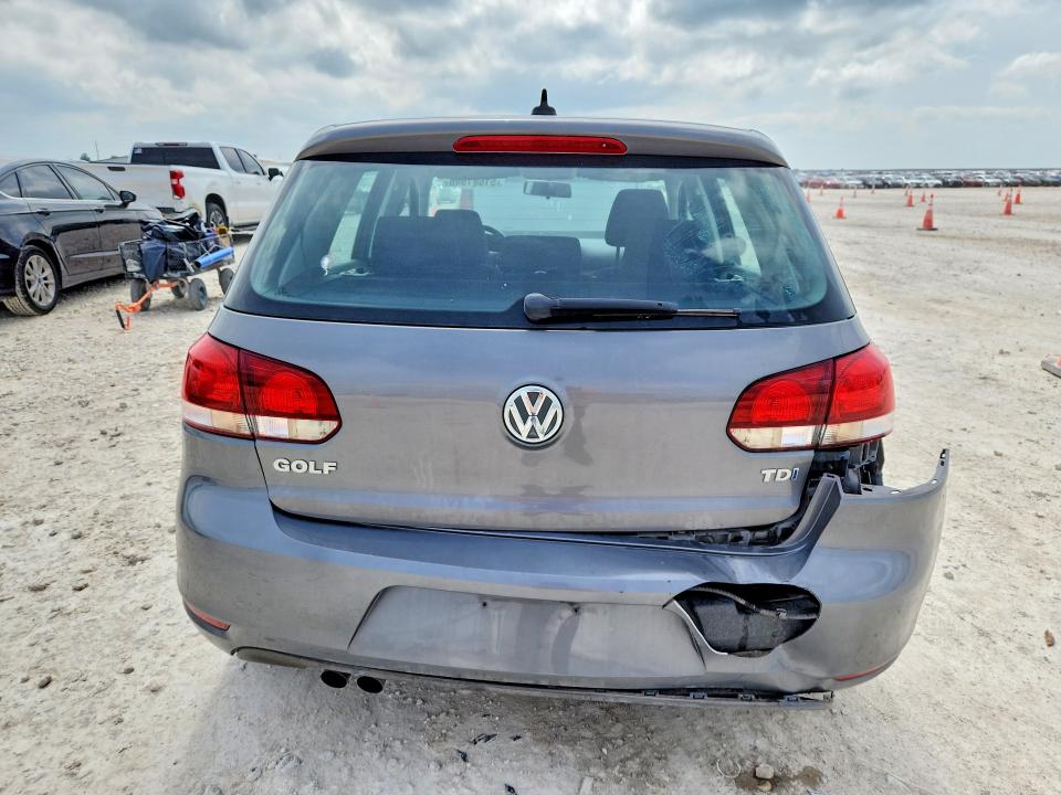 51681946 :رقم المزاد ، WVWDM7AJ2DW135697 vin ، 2013 Volkswagen Golf مزاد بيع