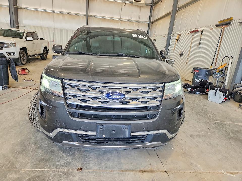 55002096 :رقم المزاد ، 1FM5K8F8XJGB45496 vin ، 2018 Ford Explorer مزاد بيع
