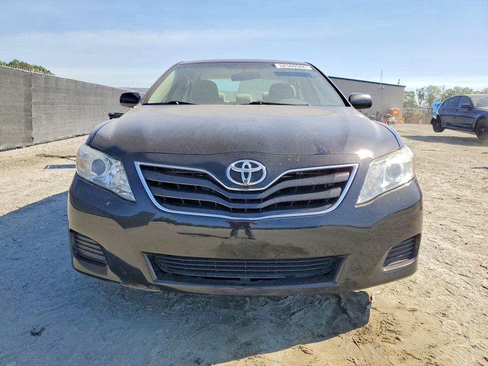 52500566 :رقم المزاد ، 4T4BF3EKXAR022182 vin ، 2010 Toyota Camry مزاد بيع