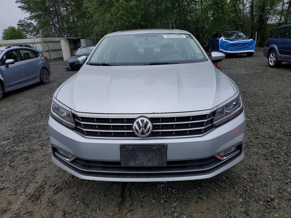 2017 Volkswagen Passat მანქანა იყიდება აუქციონზე, vin: 1VWBT7A30HC014909, აუქციონის ნომერი: 53737056