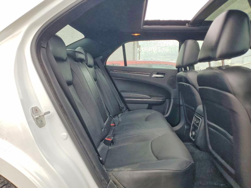 53347026 :رقم المزاد ، 2C3CCAKT2CH147555 vin ، 2012 Chrysler 300c مزاد بيع
