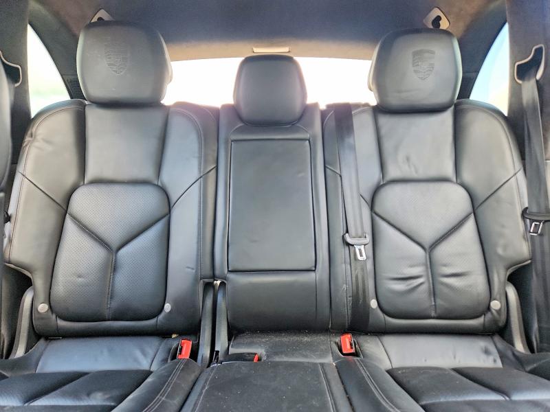 53584626 :رقم المزاد ، WP1AC2A21BLA82036 vin ، 2011 Porsche Cayenne مزاد بيع