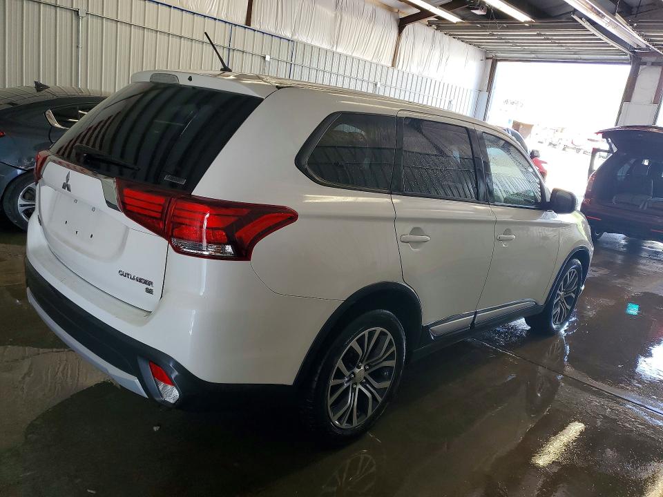 2016 Mitsubishi Outlander მანქანა იყიდება აუქციონზე, vin: JA4AZ3A34GZ003276, აუქციონის ნომერი: 52602066