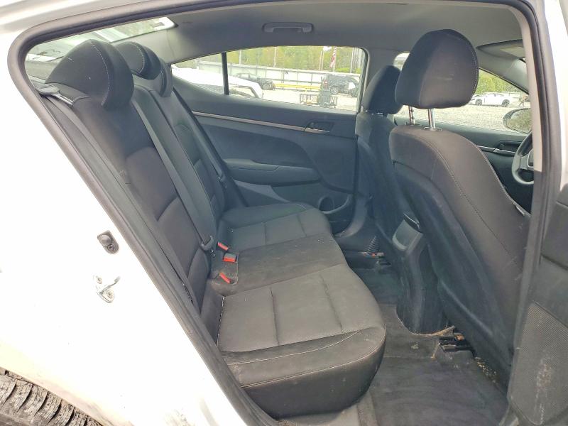 53264436 :رقم المزاد ، 5NPD74LF2JH381780 vin ، 2018 Hyundai Elantra مزاد بيع