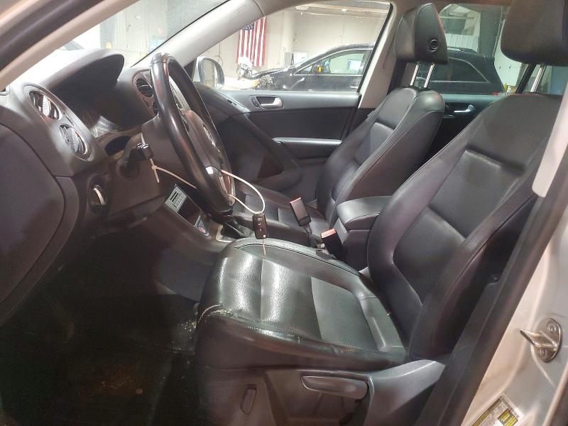 52853166 :رقم المزاد ، WVGBV3AX3EW588192 vin ، 2014 Volkswagen Tiguan مزاد بيع