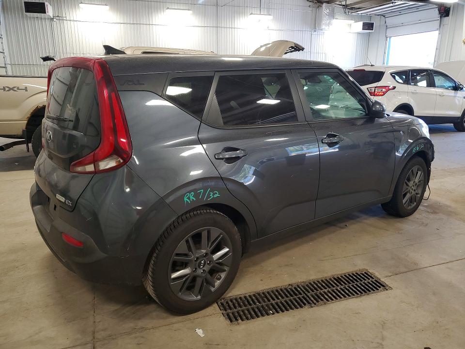 53086726 :رقم المزاد ، KNDJ33AU7M7755142 vin ، 2021 Kia Soul مزاد بيع