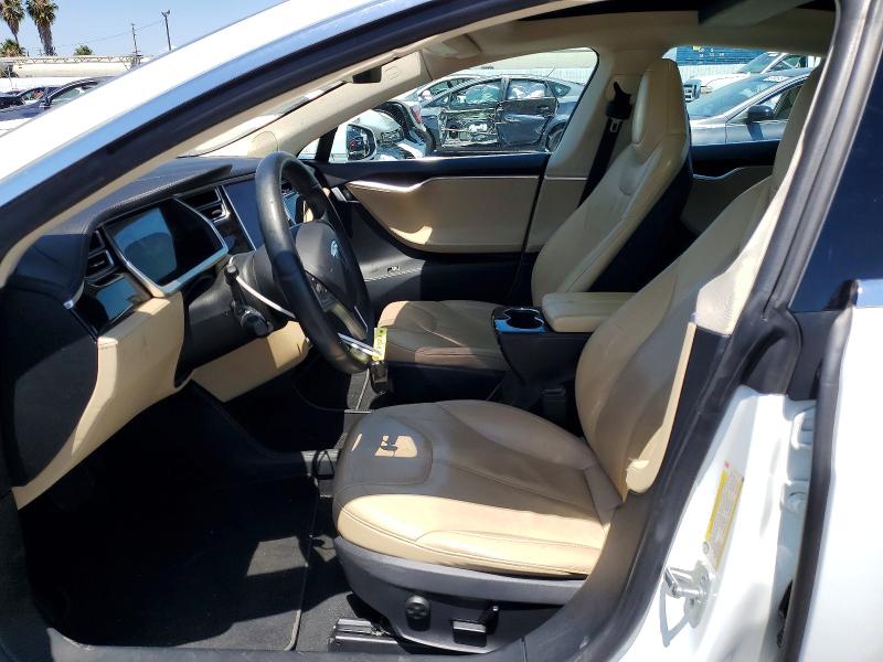 52438456 :رقم المزاد ، 5YJSA1CG8DFP23087 vin ، 2013 Tesla Model S مزاد بيع