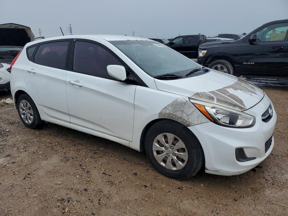 54893086 :رقم المزاد ، KMHCT5AE1FU211832 vin ، 2015 Hyundai Accent مزاد بيع