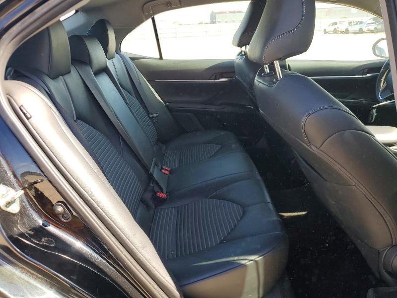 54508026 :رقم المزاد ، 4T1B11HKXKU795437 vin ، 2019 Toyota Camry مزاد بيع