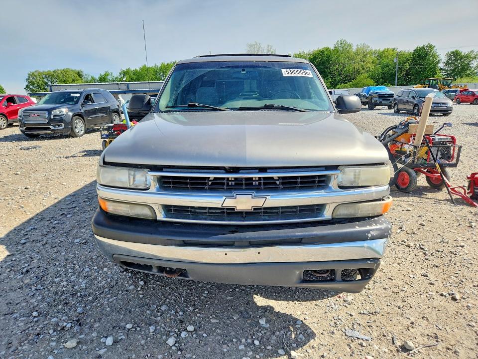 2001 Chevrolet Suburban მანქანა იყიდება აუქციონზე, vin: 3GNFK16T11G115481, აუქციონის ნომერი: 53890096