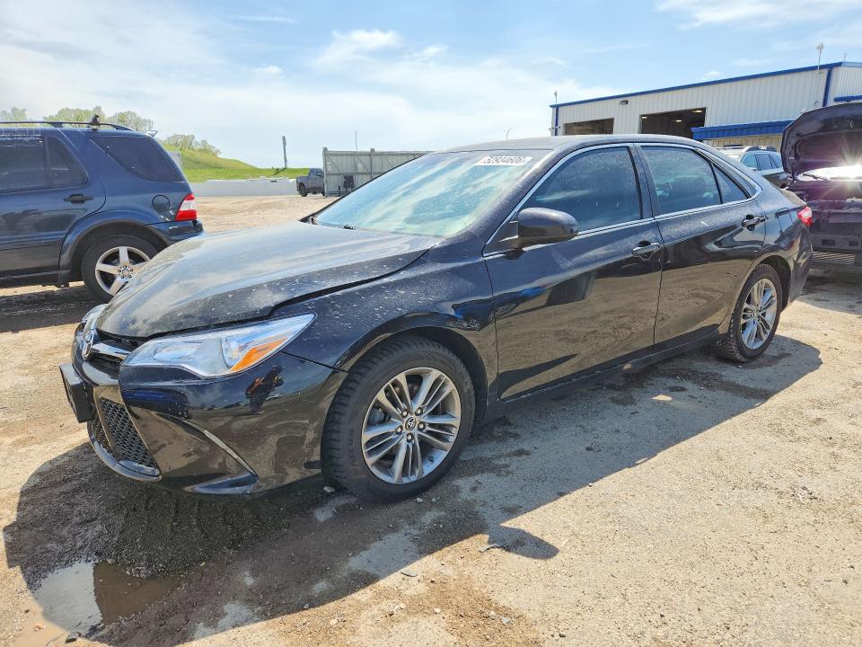52934606 :رقم المزاد ، 4T1BF1FK8FU098102 vin ، 2015 Toyota Camry مزاد بيع