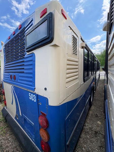 55985126 :رقم المزاد ، 15GCD291551112490 vin ، 2005 Gillig Transit Bus مزاد بيع