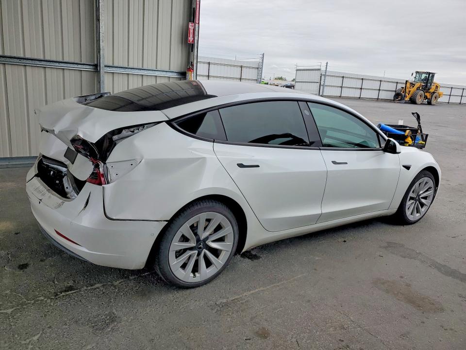 2022 Tesla Model 3 მანქანა იყიდება აუქციონზე, vin: 5YJ3E1EA1NF361977, აუქციონის ნომერი: 52386626