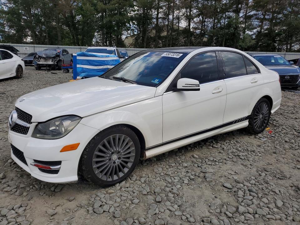 Продаж на аукціоні авто 2013 Mercedes-benz C, vin: WDDGF8AB3DG128621, номер лоту: 55073316