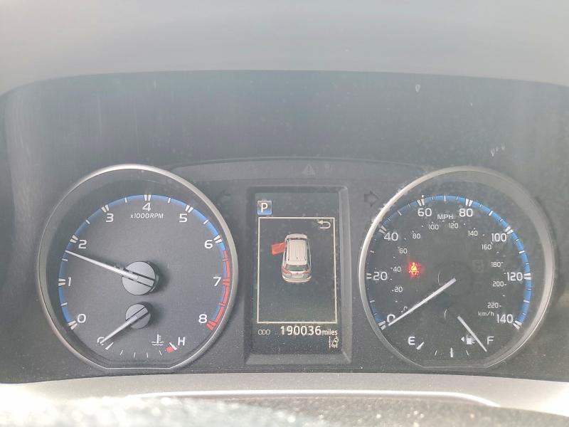Продажа на аукционе авто 2018 Toyota Rav4, vin: JTMZFREV3JJ726123, номер лота: 49793676