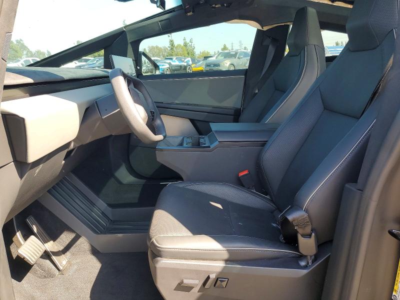 53441356 :رقم المزاد ، 7G2CEHEE3RA035674 vin ، 2024 Tesla Cybertruck مزاد بيع