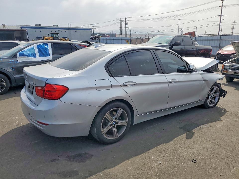 52547926 :رقم المزاد ، WBA3C1C58FK124206 vin ، 2015 Bmw 328 مزاد بيع