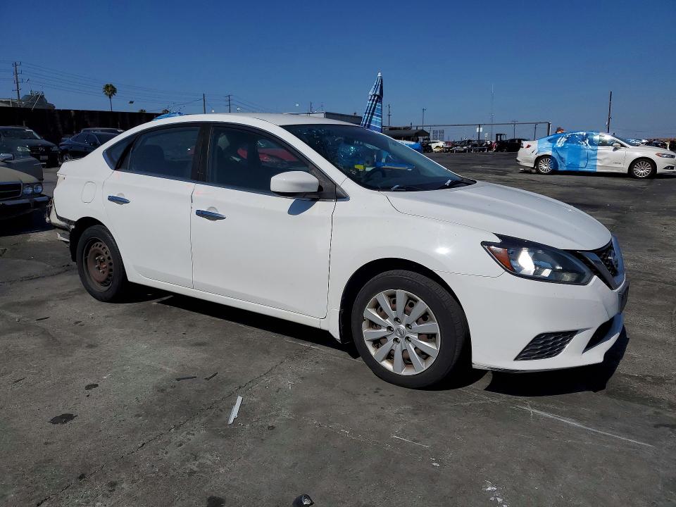 2017 Nissan Sentra მანქანა იყიდება აუქციონზე, vin: 3N1AB7AP8HY218761, აუქციონის ნომერი: 54393636