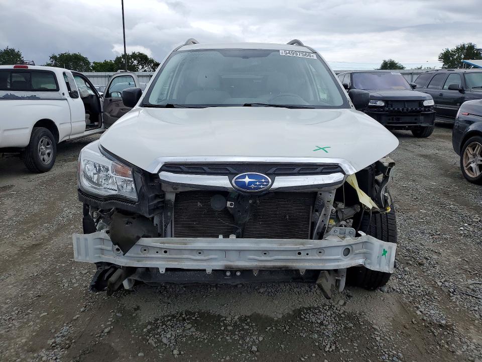 54997566 :رقم المزاد ، JF2SJABC9HH586909 vin ، 2017 Subaru Forester مزاد بيع
