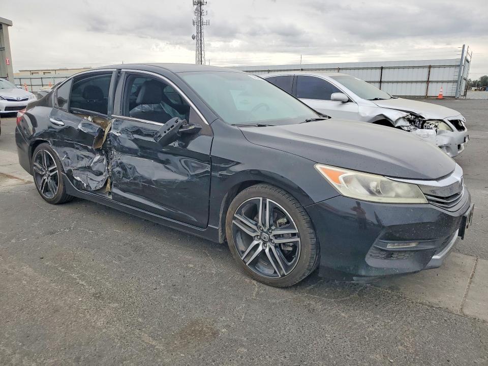 54556736 :رقم المزاد ، 1HGCR2F55GA231919 vin ، 2016 Honda Accord مزاد بيع