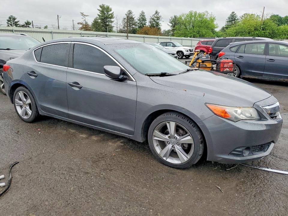 52691486 :رقم المزاد ، 19VDE1F79DE000873 vin ، 2013 Acura Ilx مزاد بيع