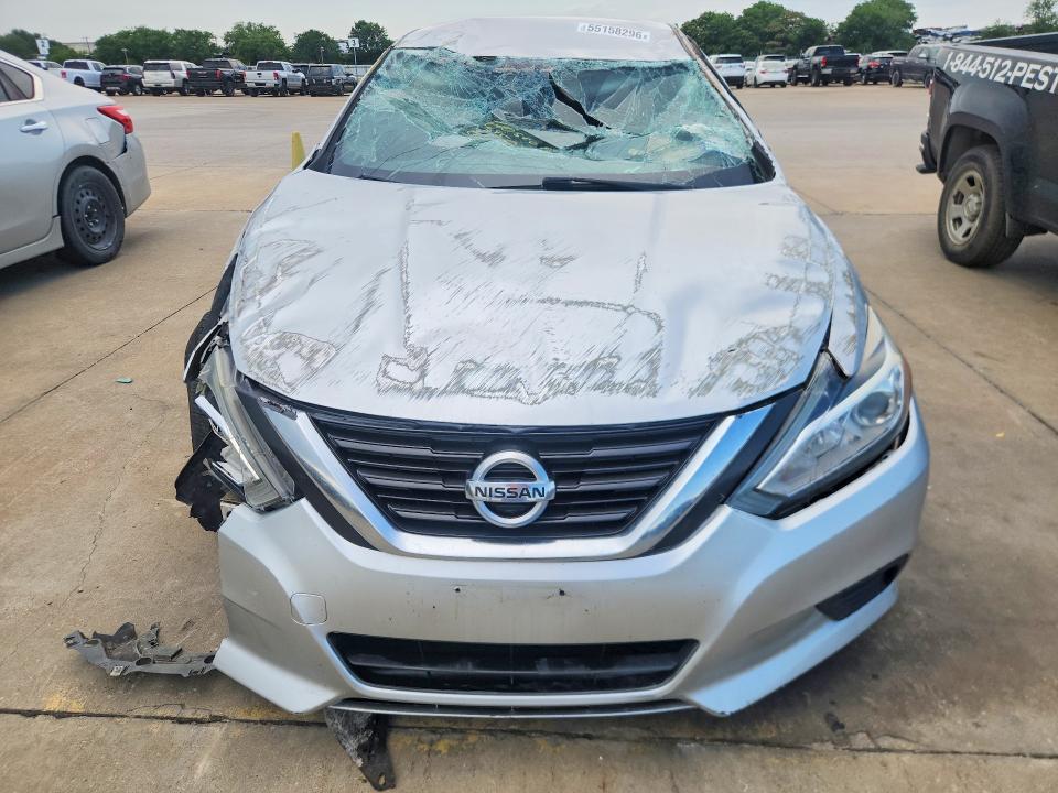 2017 Nissan Altima მანქანა იყიდება აუქციონზე, vin: 1N4AL3AP5HN316930, აუქციონის ნომერი: 55158296