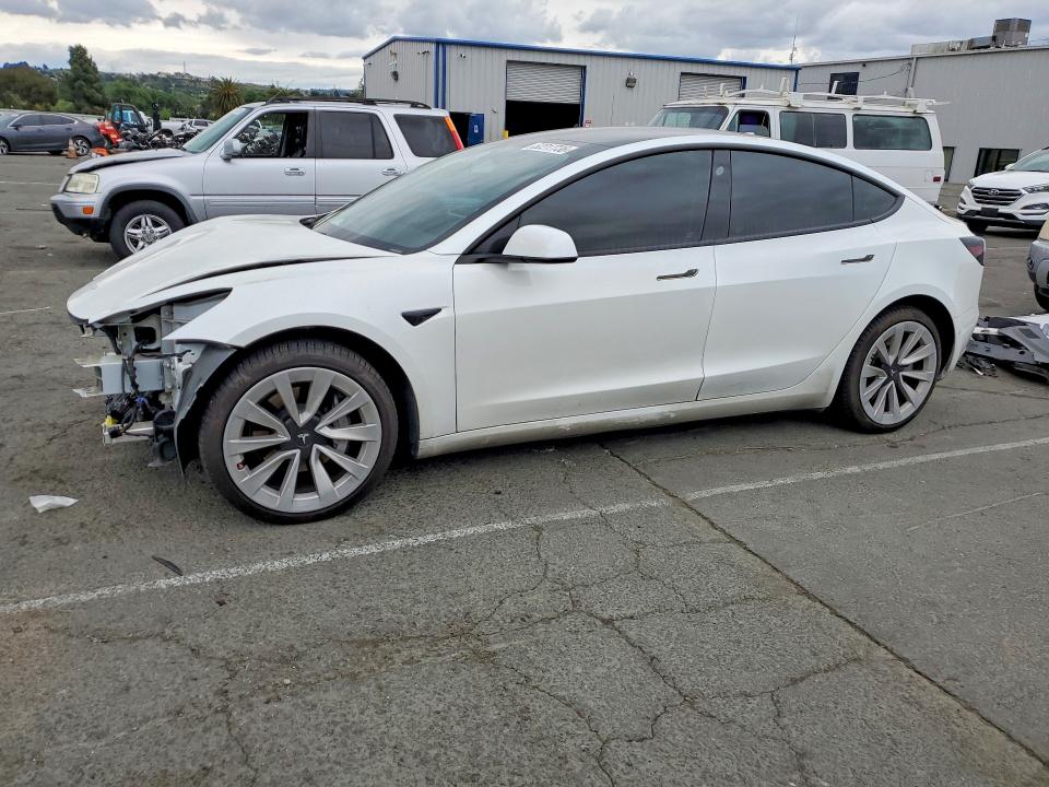 Продажа на аукционе авто 2021 Tesla Model 3, vin: 5YJ3E1EB2MF870547, номер лота: 52217736