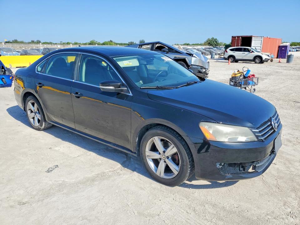 52230496 :رقم المزاد ، 1VWBP7A30DC016173 vin ، 2013 Volkswagen Passat مزاد بيع