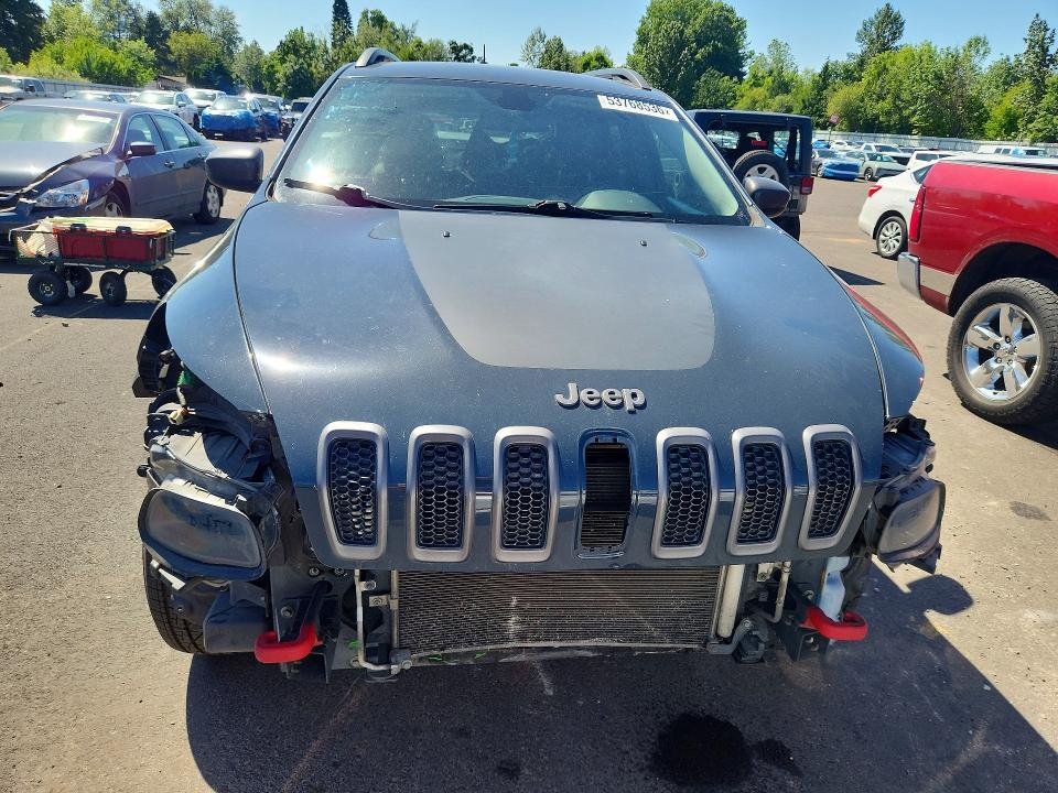 53768536 :رقم المزاد ، 1C4PJMBSXHW583476 vin ، 2017 Jeep Cherokee مزاد بيع
