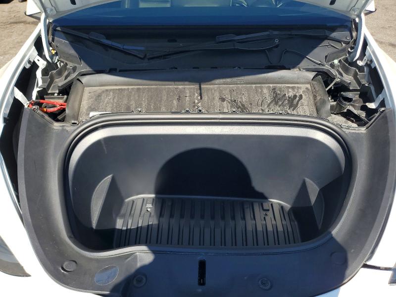 52940516 :رقم المزاد ، 7SAYGDEE2PF844212 vin ، 2023 Tesla Model Y مزاد بيع