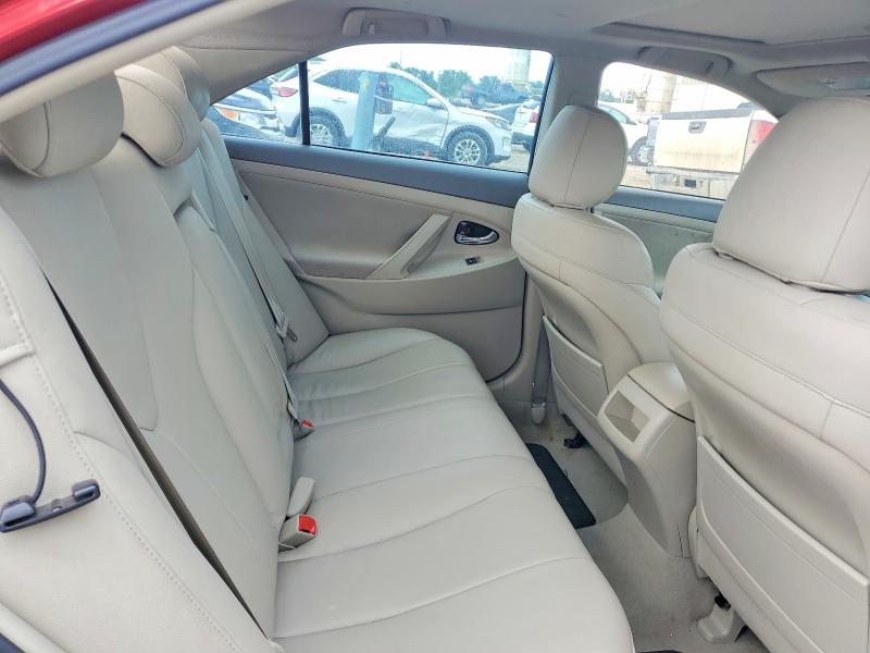 52099246 :رقم المزاد ، 4T4BF3EK8AR085331 vin ، 2010 Toyota Camry مزاد بيع