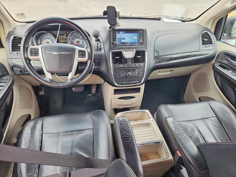 53232506 :رقم المزاد ، 2C4RC1BG5ER296032 vin ، 2014 Chrysler Town & Country مزاد بيع