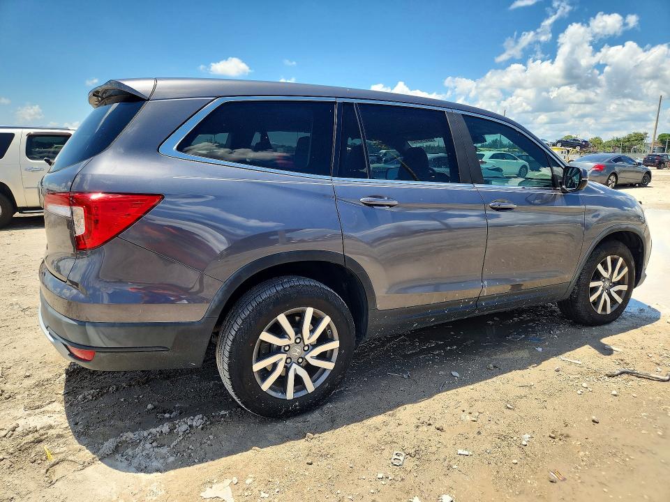 Продаж на аукціоні авто 2021 Honda Pilot, vin: 5FNYF5H30MB023394, номер лоту: 53576186