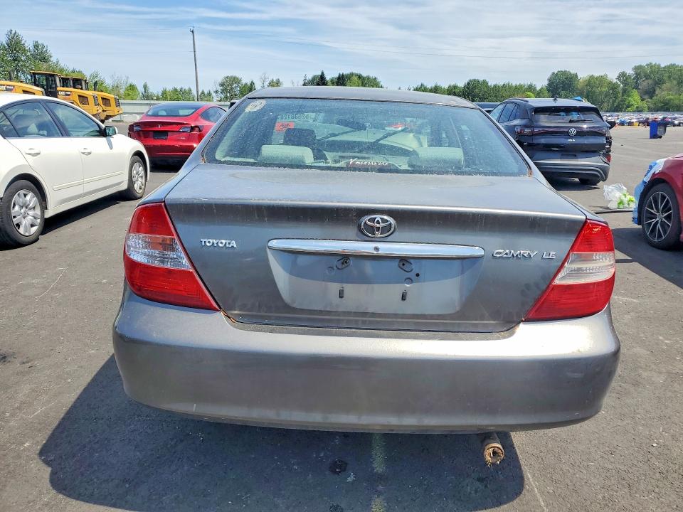 52538126 :رقم المزاد ، JTDBE32K220130939 vin ، 2002 Toyota Camry مزاد بيع