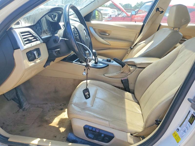 50983716 :رقم المزاد ، WBA3A5C55DF358127 vin ، 2013 Bmw 328 مزاد بيع