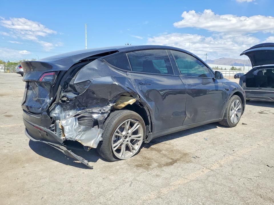 2024 Tesla Model Y მანქანა იყიდება აუქციონზე, vin: 7SAYGDEE2RF031469, აუქციონის ნომერი: 52169546