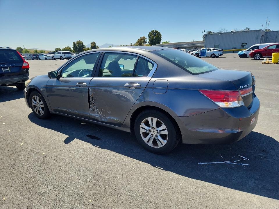 52964116 :رقم المزاد ، 1HGCP2F65BA028472 vin ، 2011 Honda Accord مزاد بيع