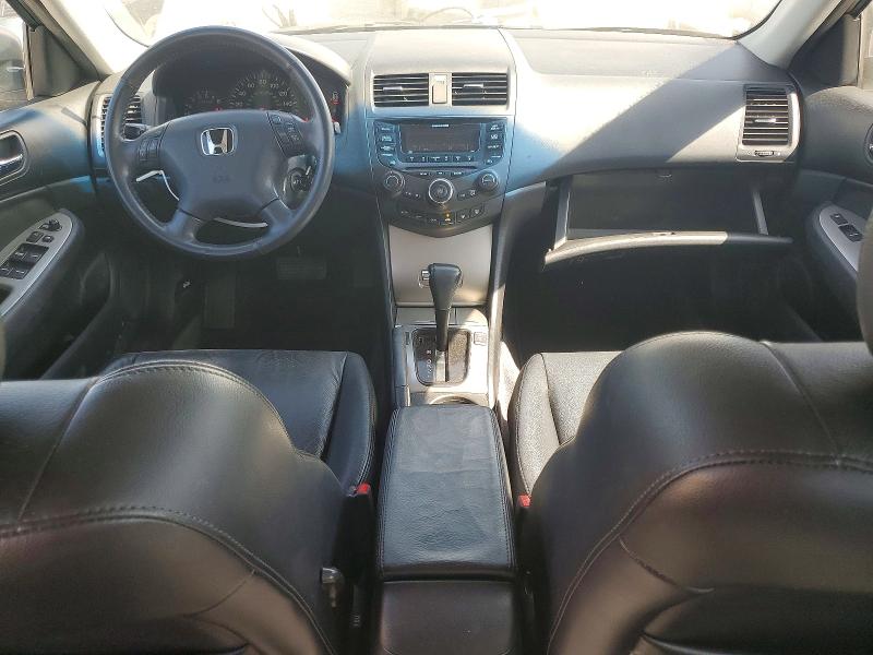 52676046 :رقم المزاد ، 1HGCM66535A074118 vin ، 2005 Honda Accord مزاد بيع