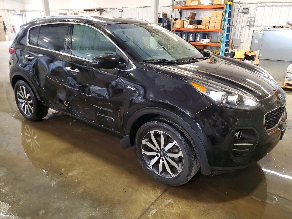Продажа на аукционе авто 2017 Kia Sportage, vin: KNDPNCAC6H7237282, номер лота: 52697516