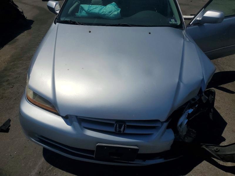 52372536 :رقم المزاد ، 1HGCG66501A021149 vin ، 2001 Honda Accord مزاد بيع