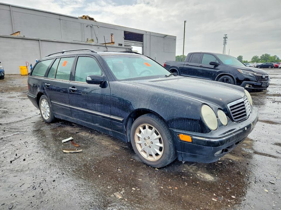 2000 Mercedes-benz E მანქანა იყიდება აუქციონზე, vin: WDBJH65J1YB114833, აუქციონის ნომერი: 52863616