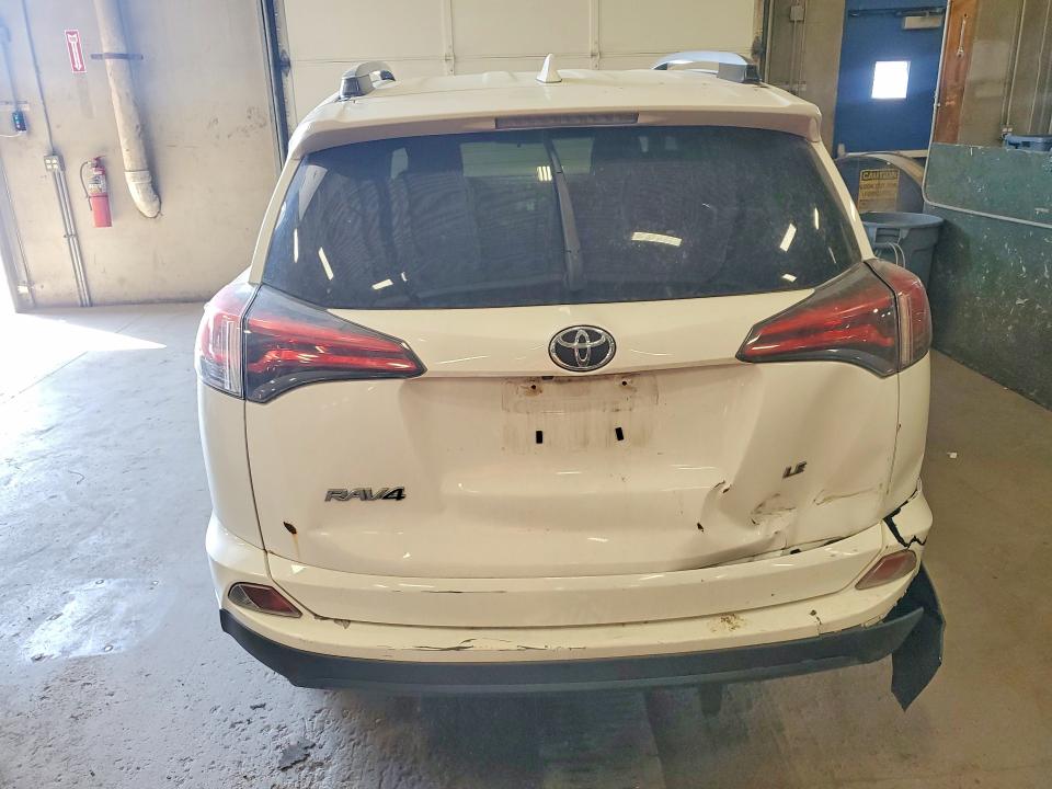 Aukcja sprzedaży 2017 Toyota Rav4, vin: JTMZFREV6HJ104366, numer aukcji: 54144456