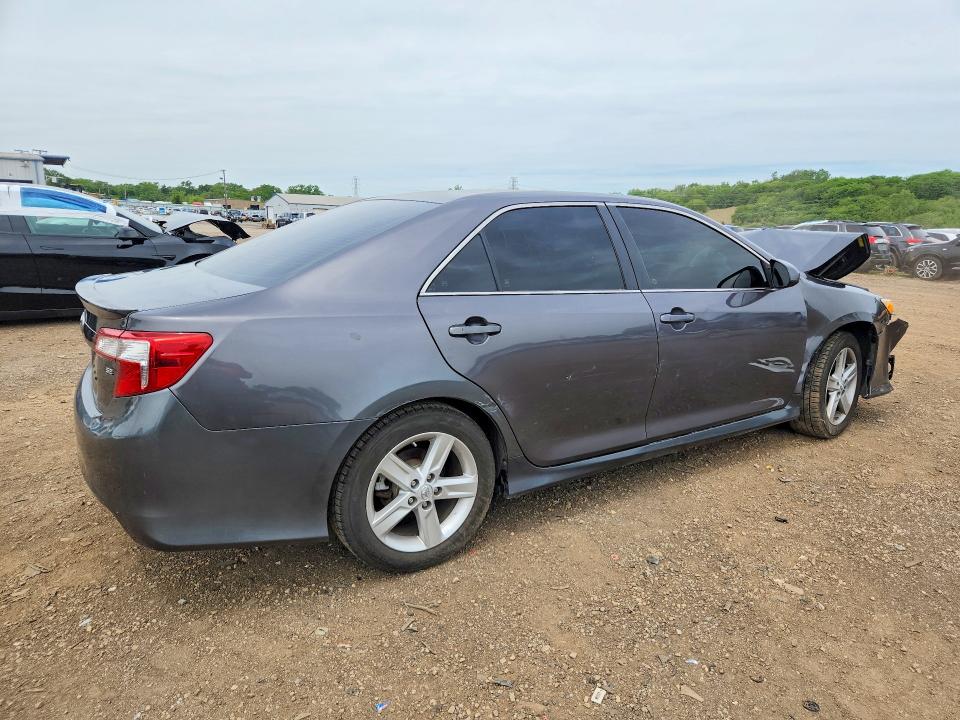 54851696 :رقم المزاد ، 4T1BF1FK2EU339389 vin ، 2014 Toyota Camry مزاد بيع