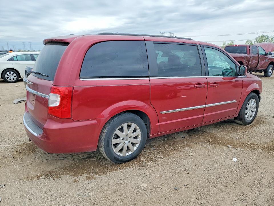 53715286 :رقم المزاد ، 2C4RC1BG9FR538516 vin ، 2015 Chrysler Town & Country مزاد بيع