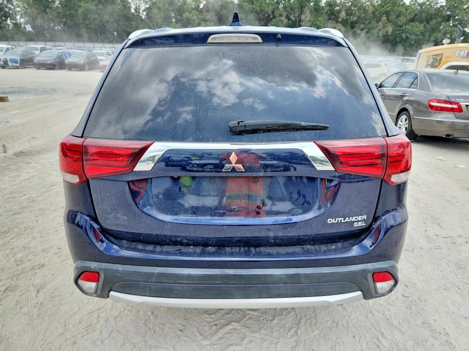 2018 Mitsubishi Outlander მანქანა იყიდება აუქციონზე, vin: JA4AD3A39JJ001544, აუქციონის ნომერი: 52908116